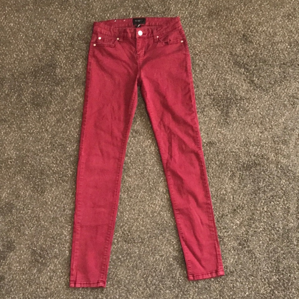 Celebrity Pink Mid Rise Skinny Size 3/26 Burgundy